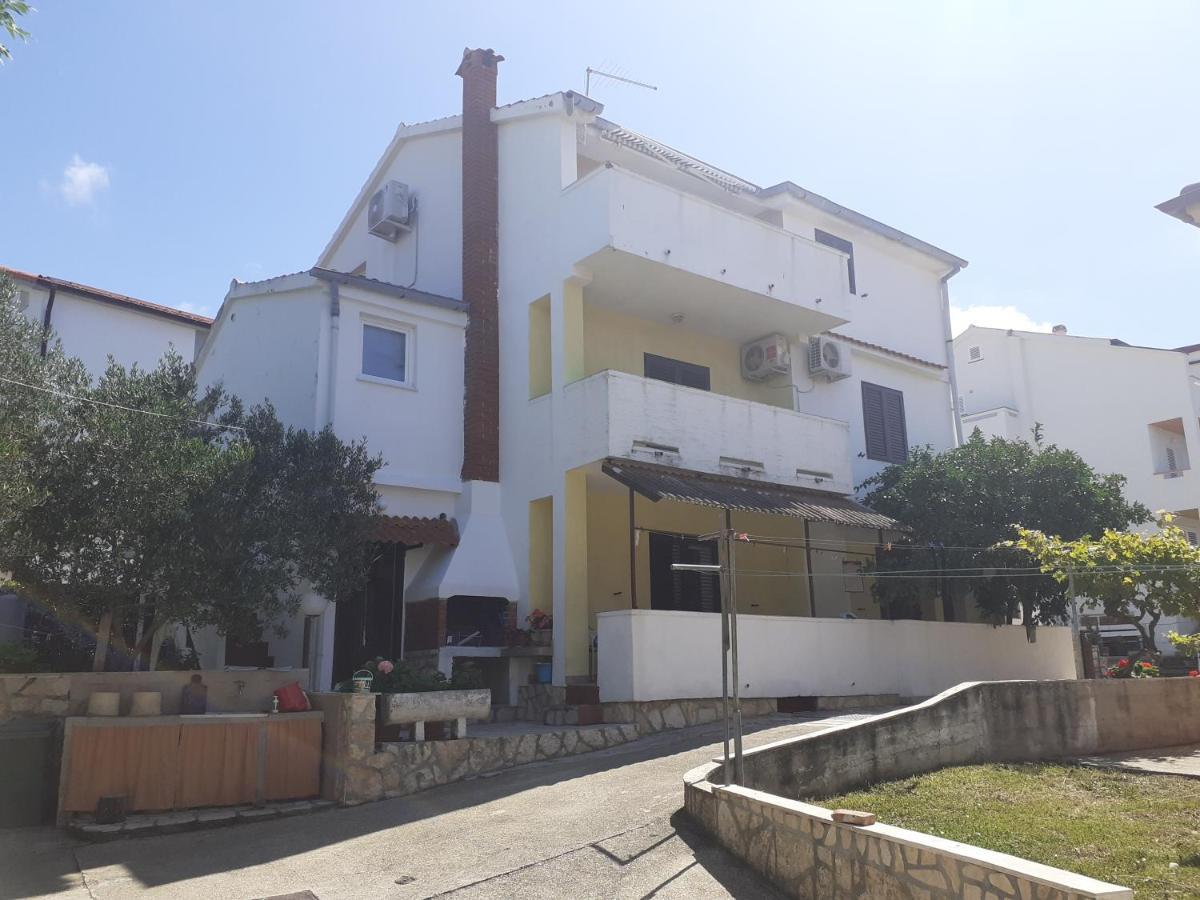 Apartmani Karuza Novalja Extérieur photo