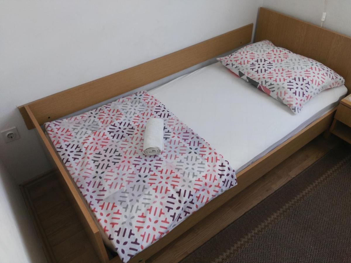 Apartmani Karuza Novalja Extérieur photo