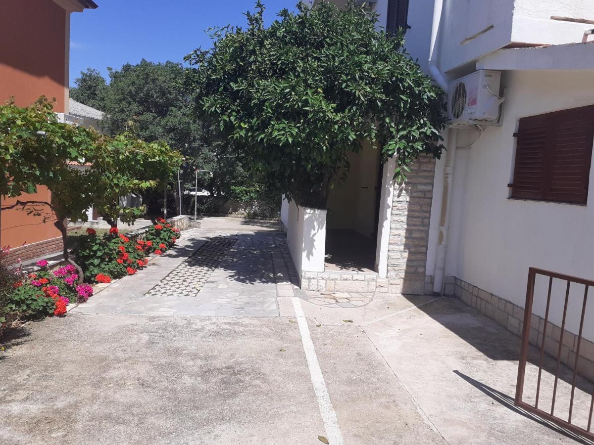 Apartmani Karuza Novalja Extérieur photo